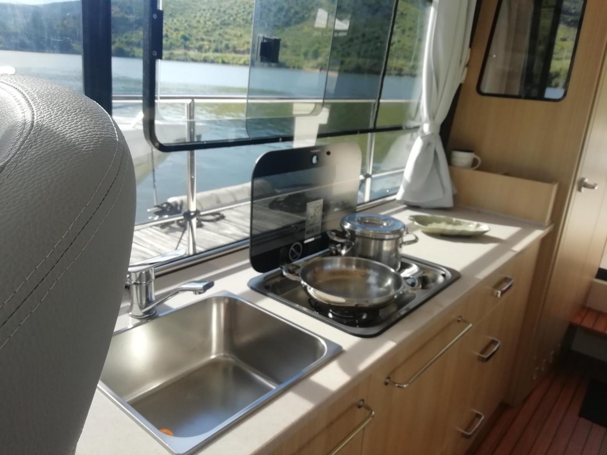 Hotel Koolhouse Boat à Vila Nova de Foz Coa Extérieur photo